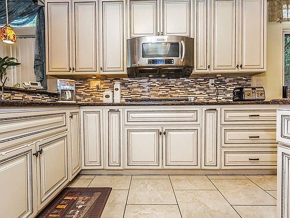 4th image of 503 S Morningstar Dr