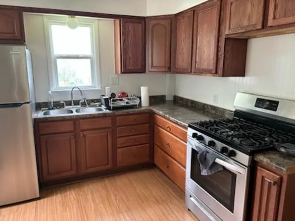 604 E Main St, La Porte City, IA 50651