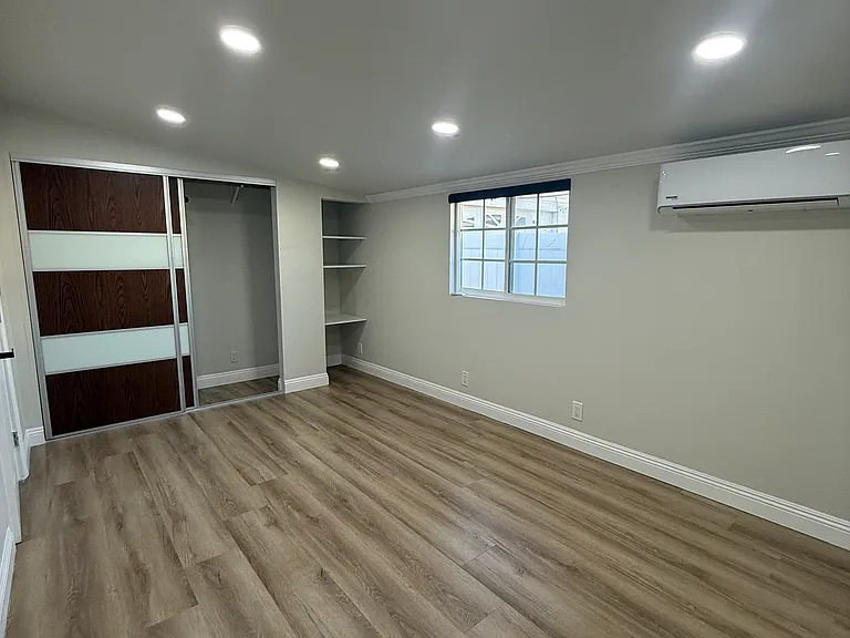1125 Stanley Ave — Photo 22