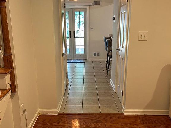 4th image of 1630 Dryden Way