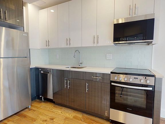 5th image of 13828 Queens Blvd APT 5B