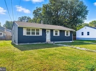 86 Delaware Dr, Pennsville, NJ 08070