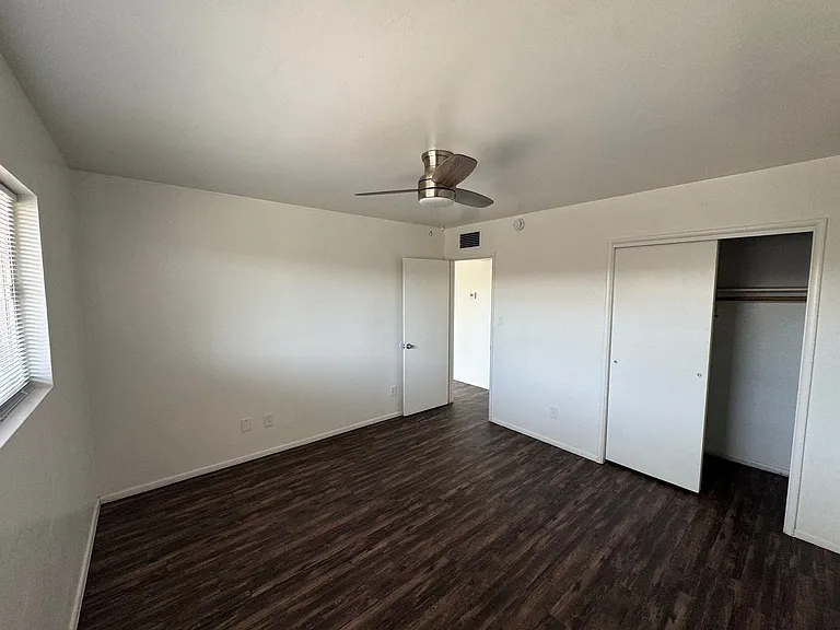 3719 E Fairmount St #9 — Photo 7