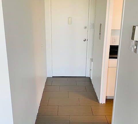 5th image of 310 Park Ave SW