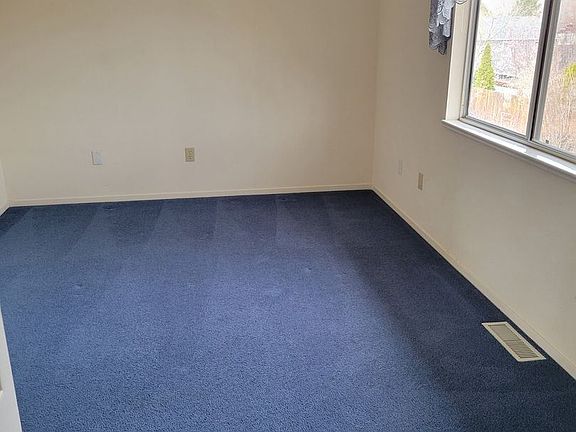 5th image of 1802 Klatt Dr