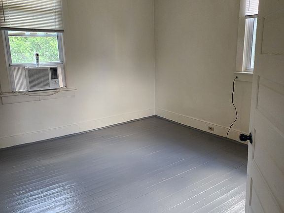 4th image of 919 Texas St #2BA