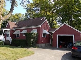 7555 Leavitt Rd, Amherst, OH 44001