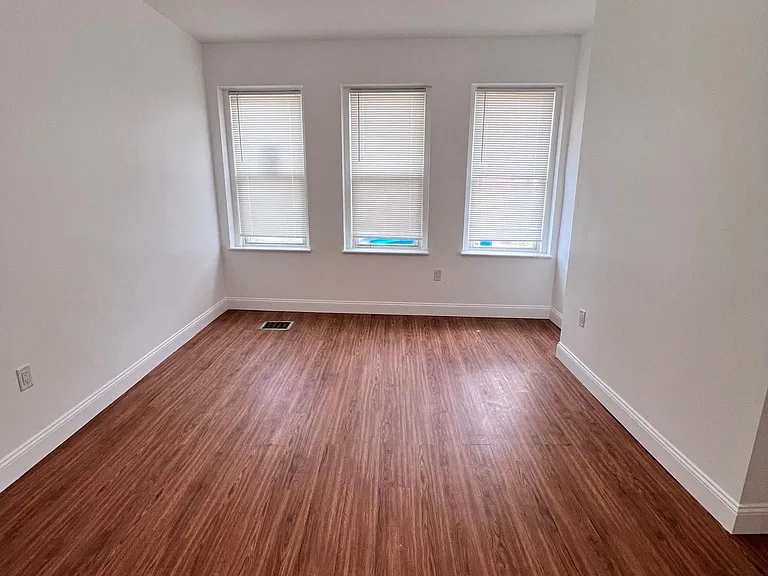 26 West St #1 — Photo 14