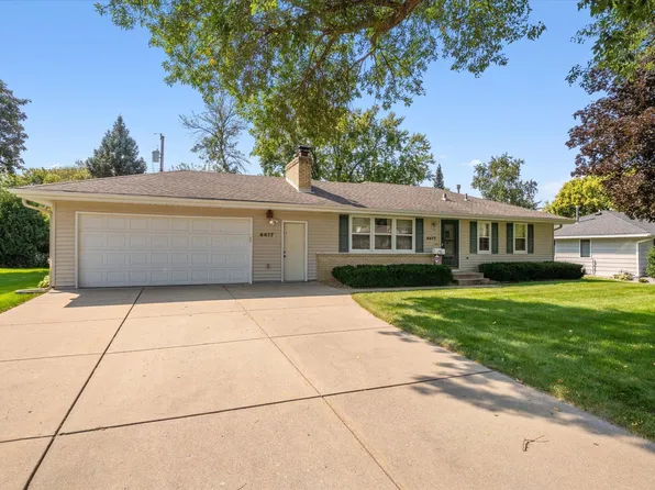 4417 W 90th St, Bloomington, MN 55437
