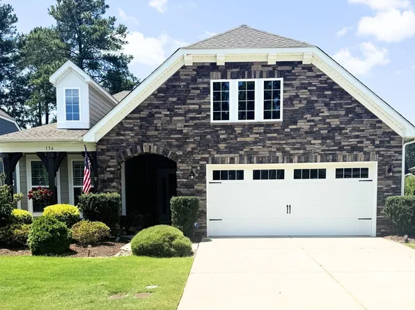 136 Picasso Trl, Mount Holly, NC 28120