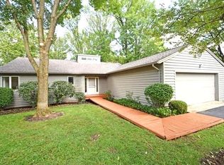 2301 Sweetbriar Ln, Cincinnati, OH 45239