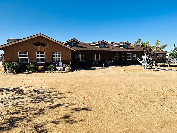 5th image of 58460 Sierra Vista Dr