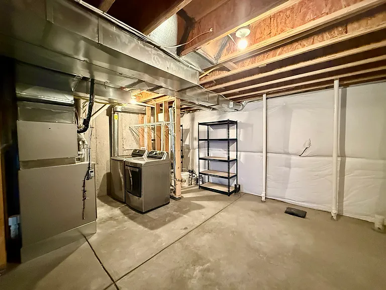 827 Apex Dr #C — Photo 38