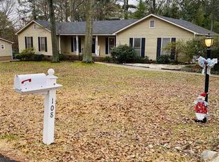 108 Hudgins Dr, Albertville, AL 35951