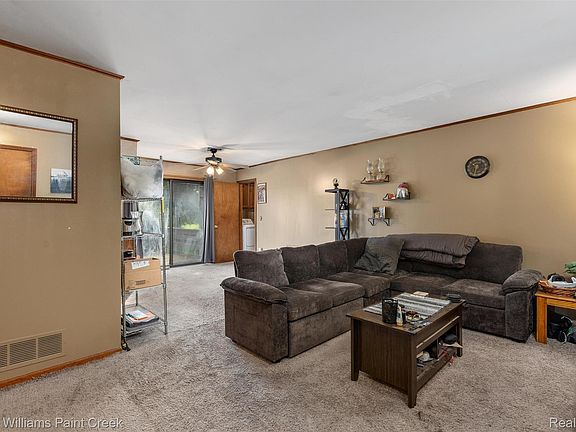 4th image of 5077 Pinckney Rd