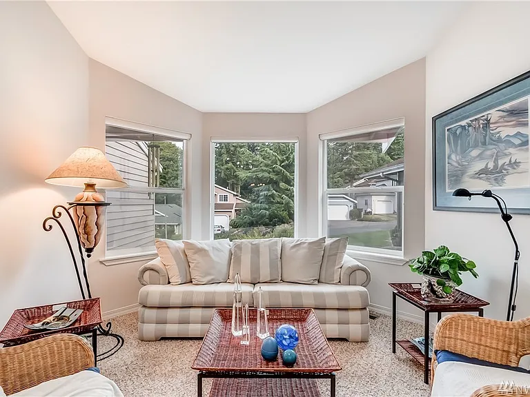 1405 Undine St — Photo 10