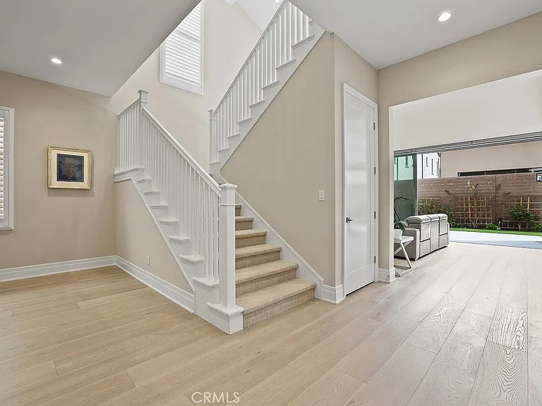 149 Roscomare — Photo 7