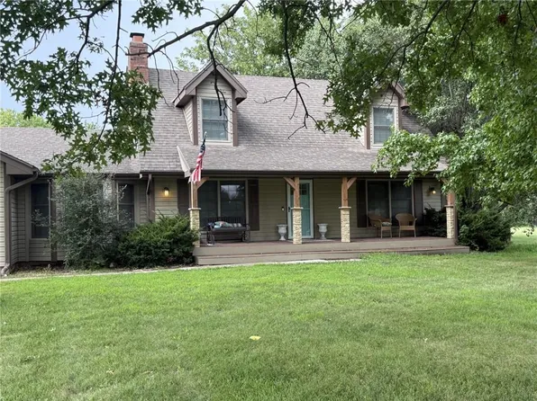 25302 E 130th St, Greenwood, MO 64034