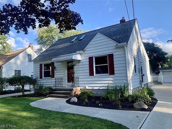 3rd image of 23822 Frank St