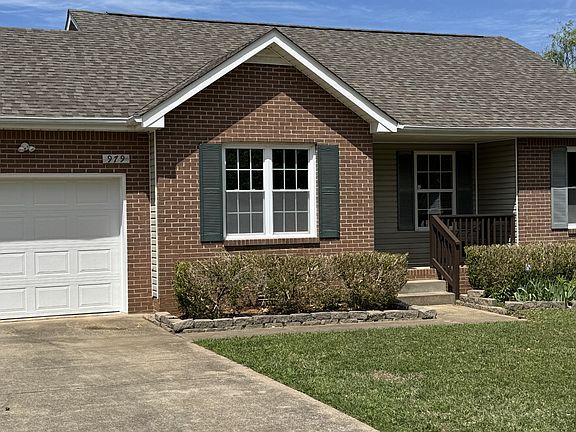 2nd image of 979 Roedeer Dr