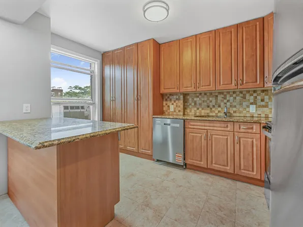 160 72nd Street 758 image 3 of 17