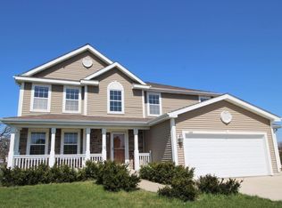 1366 Cider Cir, Mukwonago, WI 53149