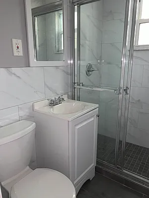 Rented by Voro, LLC | media 27