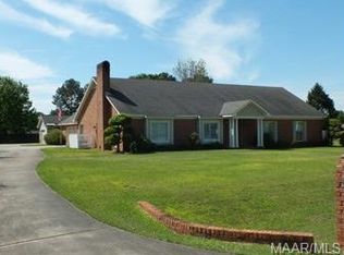 95 River Ridge Rd, Wetumpka, AL 36093