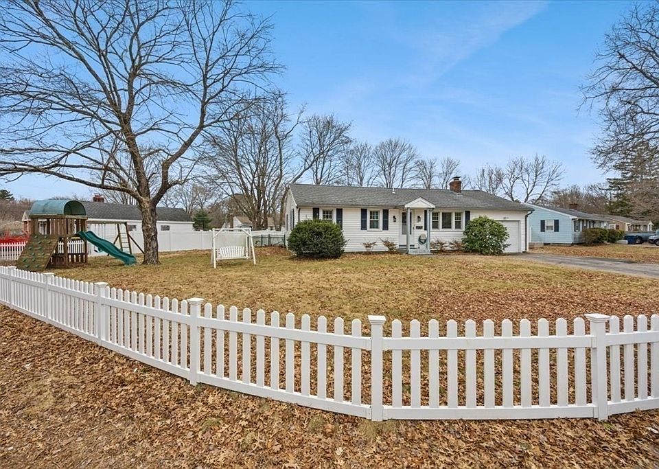 1st image of 27 Suffolk Rd
