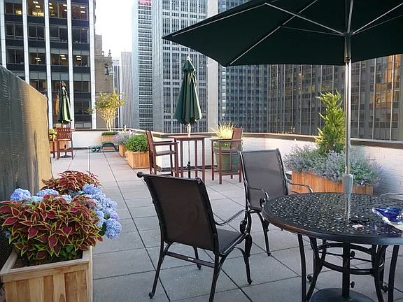 2nd image of 77 W 55th St APT 19F