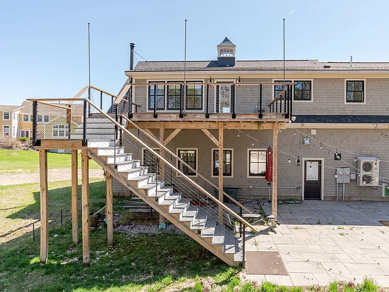 17 Greta Way #A — Photo 32