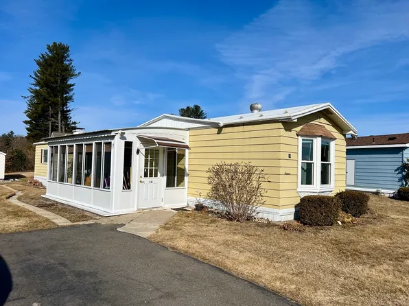 16 4th Ave, Westfield, MA 01085