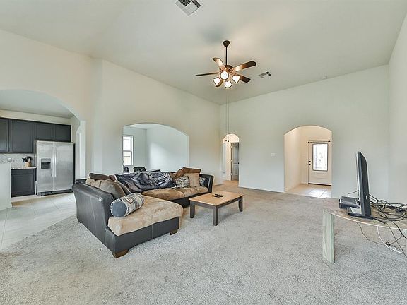 5th image of 20609 Lenen Dr