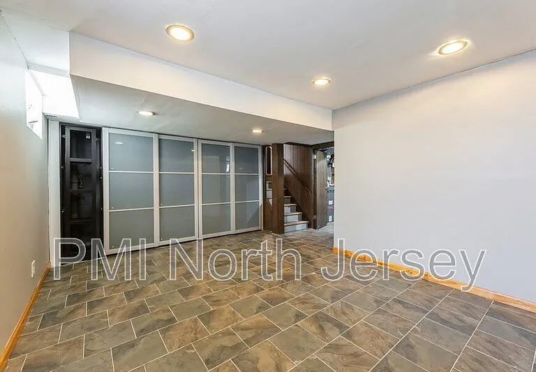 150 Pleasant Ave — Photo 22