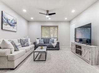 10017 Regal Park Ln #205, Dallas, TX 75230