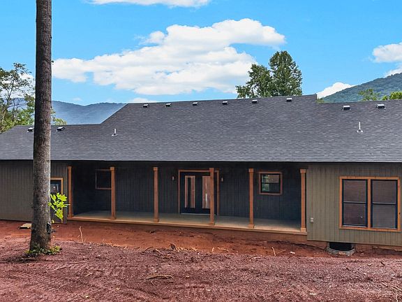 3rd image of 4523 Peachie Way