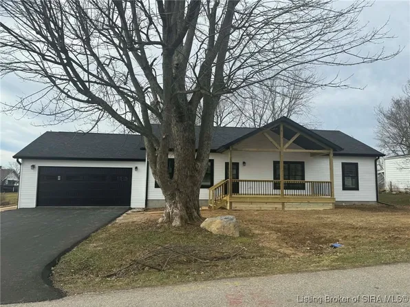 106 Marshall Avenue, Salem, IN 47167