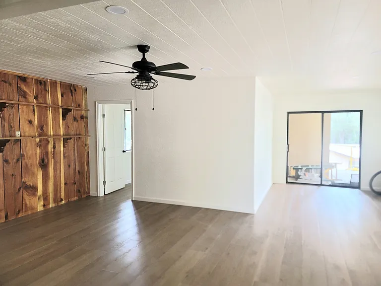 408 E Bonita St — Photo 6