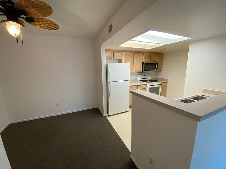 8070 W Russell Rd #2105 — Photo 5
