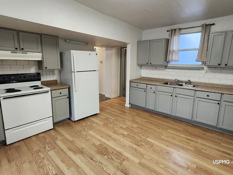 225 Harrison Ave #2 — Photo 2