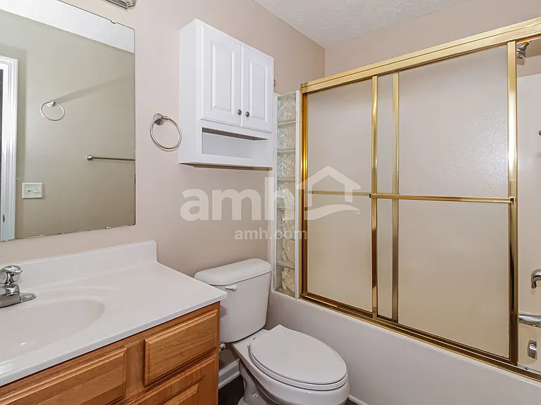 9488 NE Huckabee Ct — Photo 11