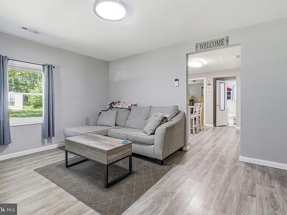 5th image of 86 Cox Ln