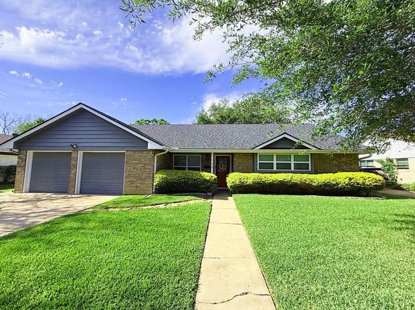 158 Bluebonnet St