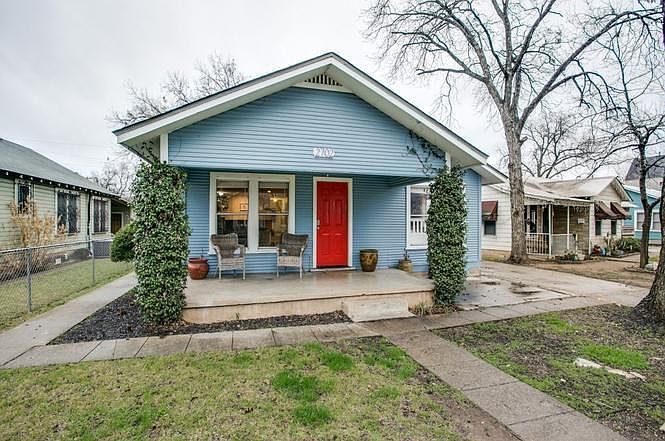 View of the front of the house