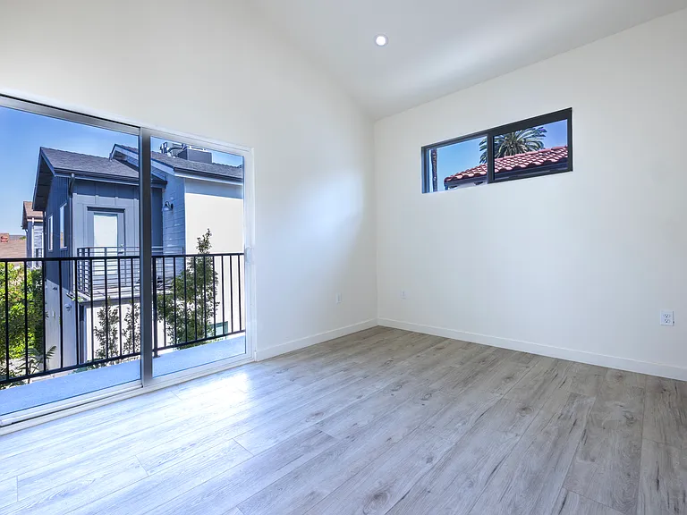 1131 Browning Blvd — Photo 9