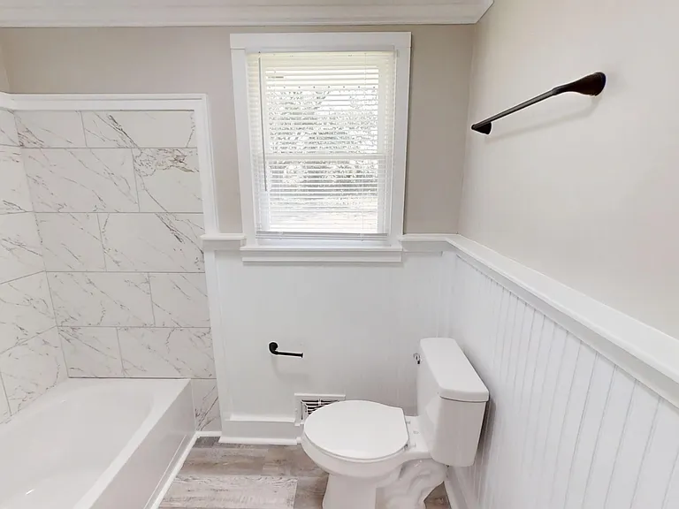 1022 Oakdale Rd — Photo 9