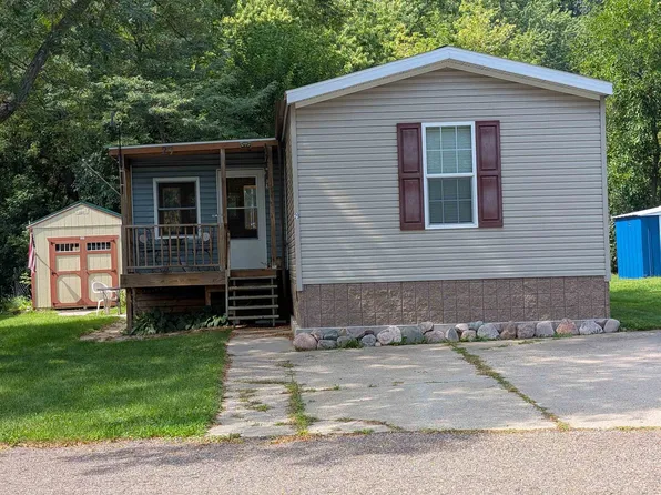 W5655 State Road 33 Trailer 29, La Crosse, WI 54601