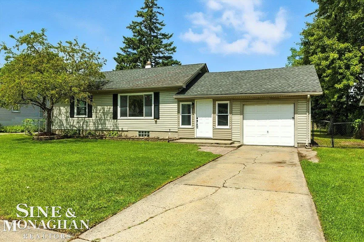 13699 McKinley Ave photo 1