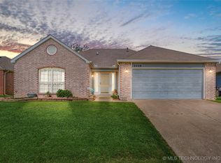 3220 N 3rd Pl, Broken Arrow, OK 74012