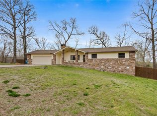 1 Tonya Ln, Bella Vista, AR 72715